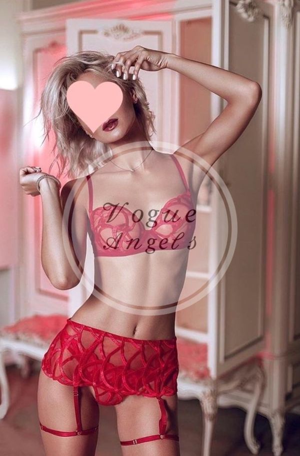 Cameryn, 26, Miskolc - Borsod-Abaúj-Zemplén, Sex toys play