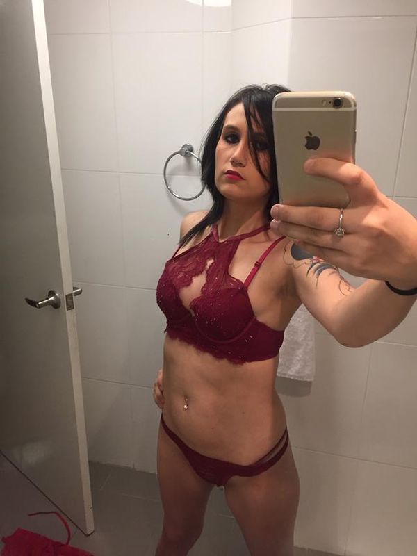 Chanani, 21, Kecskemét - Bács-Kiskun, Oral Sex