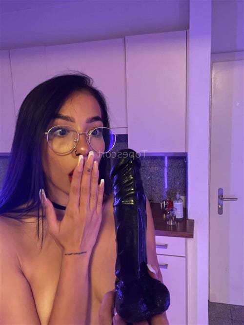 Erena, 25, Szombathely - Vas, Dildo Play